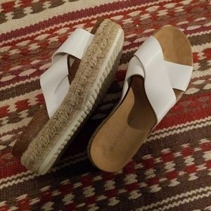 Flatform sandals